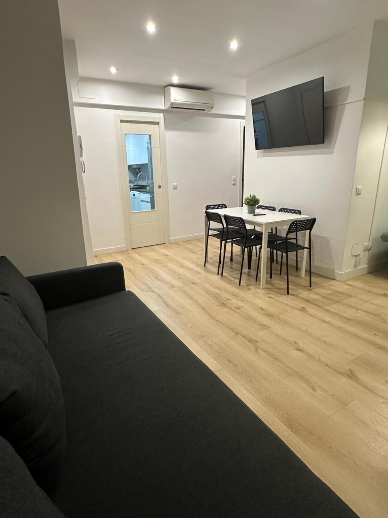 Homely River Apartament Madryt